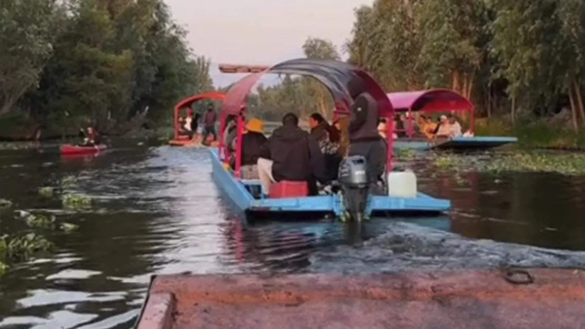 XOCHIMILCO-LANCHAS CON MOTOR-cortesia @santuarioajolote (1)